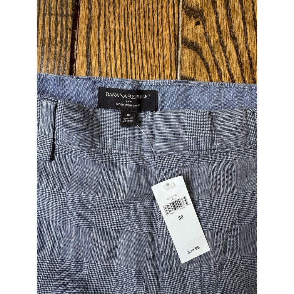 Banana Republic Men's Aiden Flat Front Chino Shorts, Size 36, Lot of 5 - Picture 3 of 16